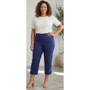 Avenue Floral Embroidered hem Pull on pants Navy Size 24